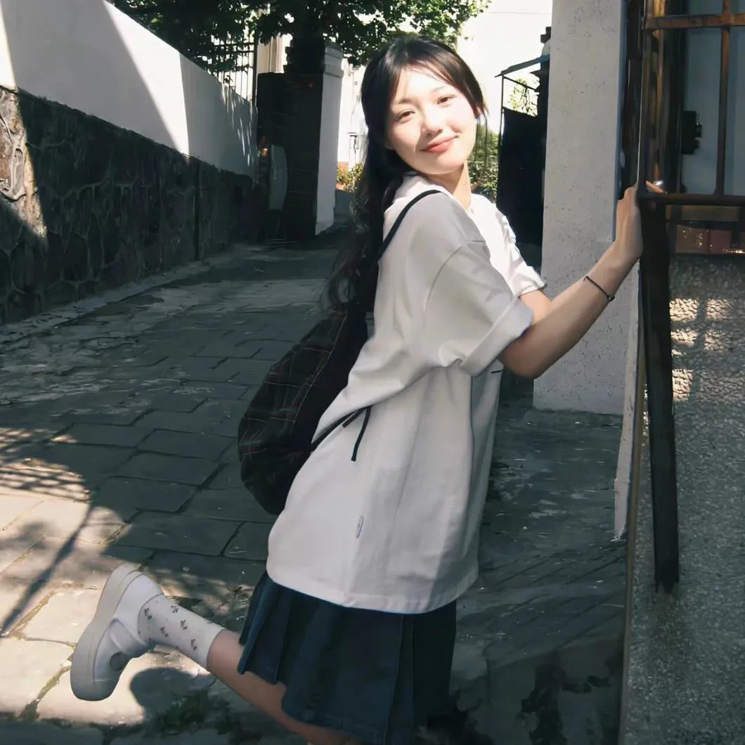 妮可·华莱士 照片